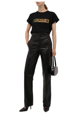 Женская хлопковая футболка BALMAIN черного цвета по цене 38100 руб., арт. WF0EF010/B098 | Фото 2 Женская хлопковая футболка BALMAIN черного цвета, арт. WF0EF010/B098 | Фото 2 (Рукава: Короткие; Длина (для топов): Стандартные; Материал внешний: Хлопок; Стили: Спорт-шик; Принт: С принтом; Женское Кросс-КТ: Футболка-одежда)