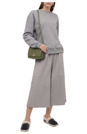 Женского домашние туфли из замши woody CHLOÉ серого цвета по цене 43250 руб., арт. CHC21W54238 | Фото 2 Женского домашние туфли из замши woody CHLOÉ серого цвета, арт. CHC21W54238 | Фото 2 (Материал утеплителя: Натуральный мех; Подошва: Платформа)