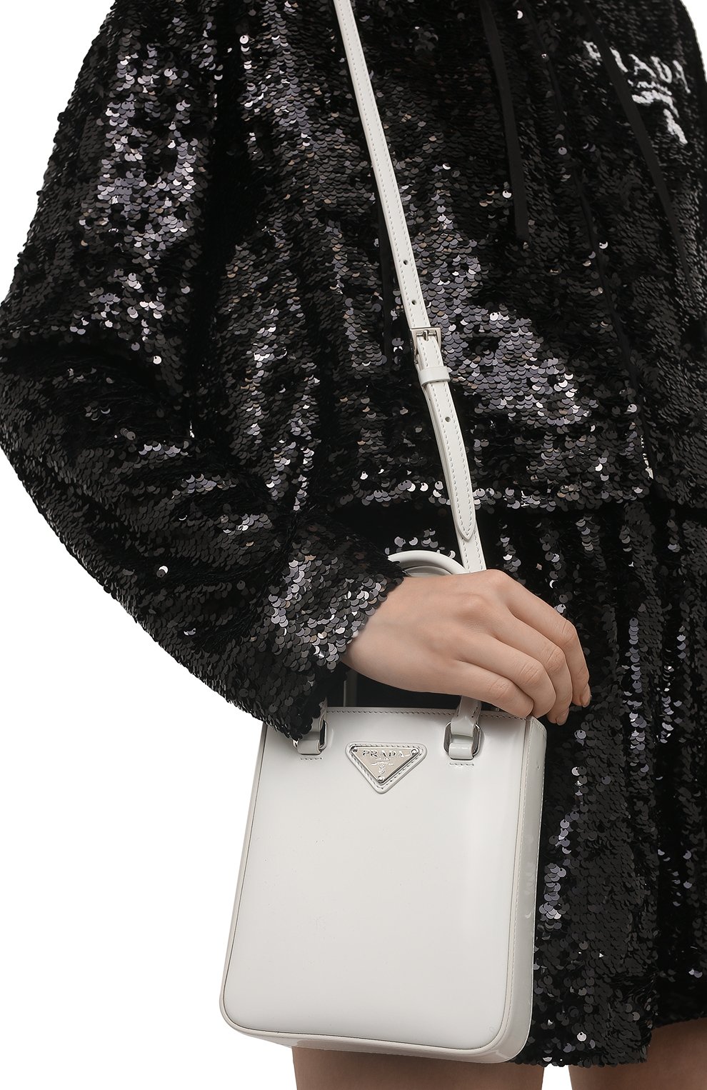 Женская сумка PRADA белого цвета, арт. 1BA331-ZO6-F0009-OOO | Фото 2 (Сумки-технические: Сумки top-handle; Материал: Натуральная кожа; Размер: mini; Ремень/цепочка: На ремешке)