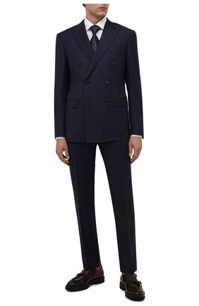 Мужской шерстяной костюм CORNELIANI темно-синего цвета по цене 161500 руб., арт. 887224-1817212/92 Q1 | Фото 1 Мужской шерстяной костюм CORNELIANI темно-синего цвета, арт. 887224-1817212/92 Q1 | Фото 1 (Материал подклада: Купро; Рукава: Длинные; Материал внешний: Шерсть; Костюмы М: Двубортный; Стили: Классический)