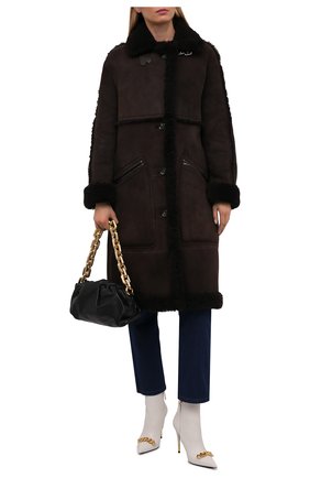 Женская дубленка из овчины TOM FORD темно-коричневого цвета по цене 651500 руб., арт. CPF702-FUX146 | Фото 2 Женская дубленка из овчины TOM FORD темно-коричневого цвета, арт. CPF702-FUX146 | Фото 2 (Длина (верхняя одежда): До колена; Рукава: Длинные; Материал внешний: Натуральный мех; Стили: Кэжуэл)