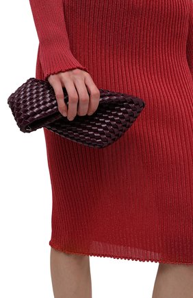 Женский клатч structure small BOTTEGA VENETA фиолетового цвета по цене 128000 руб., арт. 680562/V1GN0 | Фото 2 Женский клатч structure small BOTTEGA VENETA фиолетового цвета, арт. 680562/V1GN0 | Фото 2 (Размер: small; Материал: Натуральная кожа; Женское Кросс-КТ: Клатч-клатчи)
