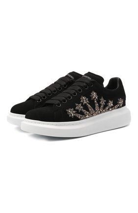 Женские замшевые кеды ALEXANDER MCQUEEN черного цвета по цене 69950 руб., арт. 667241/WHZ3B | Фото 1 Женские замшевые кеды ALEXANDER MCQUEEN черного цвета, арт. 667241/WHZ3B | Фото 1 (Материал внутренний: Натуральная кожа; Подошва: Платформа; Материал внешний: Замша)