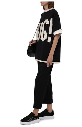 Женские замшевые кеды ALEXANDER MCQUEEN черного цвета по цене 69950 руб., арт. 667241/WHZ3B | Фото 2 Женские замшевые кеды ALEXANDER MCQUEEN черного цвета, арт. 667241/WHZ3B | Фото 2 (Материал внутренний: Натуральная кожа; Подошва: Платформа; Материал внешний: Замша)