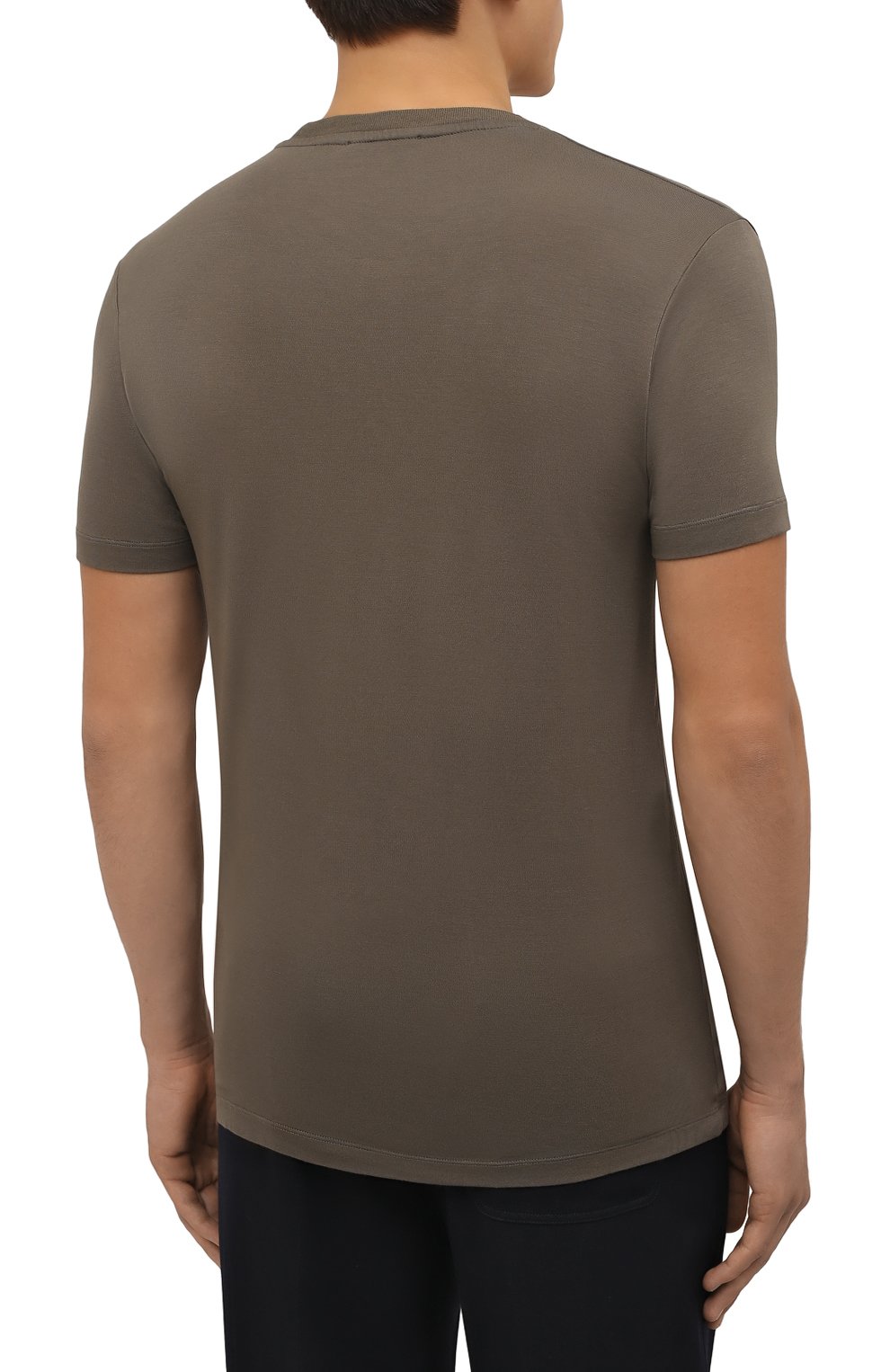 Мужская футболка из вискозы TOM FORD хаки цвета, арт. BY278/TFJ209 | Фото 4 (Принт: Без принта; Рукава: Короткие; Длина (для топов): Стандартные; Материал внешний: Вискоза; Стили: Кэжуэл)