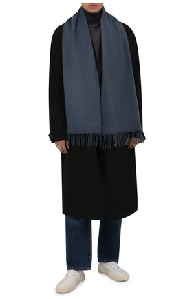 Мужской кашемировый шарф ERMENEGILDO ZEGNA тёмно-голубого цвета по цене 41600 руб., арт. Z8L40/26N | Фото 2 Мужской кашемировый шарф ERMENEGILDO ZEGNA тёмно-голубого цвета, арт. Z8L40/26N | Фото 2 (Материал: Шерсть, Кашемир, Текстиль; Кросс-КТ: кашемир)