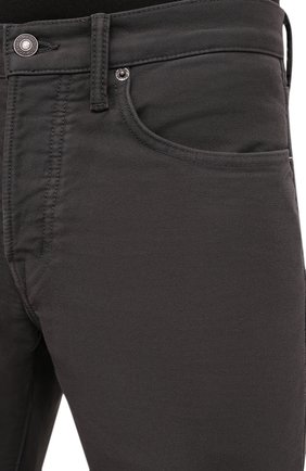 Мужские джинсы TOM FORD темно-серого цвета, арт. BYJ28/TFD002 | Фото 5 (Силуэт М (брюки): Прямые; Кросс-КТ: Деним; Длина (брюки, джинсы): Стандартные; Материал внешний: Хлопок, Деним; Стили: Кэжуэл)