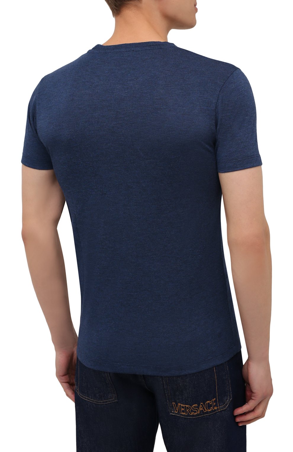 Мужская футболка из вискозы TOM FORD синего цвета, арт. BY278/TFJ209 | Фото 4 (Принт: Без принта; Рукава: Короткие; Длина (для топов): Стандартные; Материал внешний: Вискоза; Стили: Кэжуэл)