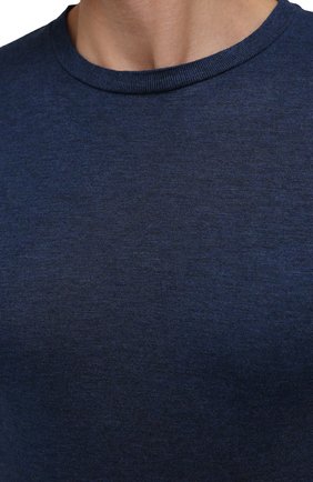 Мужская футболка из вискозы TOM FORD синего цвета, арт. BY278/TFJ209 | Фото 5 (Принт: Без принта; Рукава: Короткие; Длина (для топов): Стандартные; Материал внешний: Вискоза; Стили: Кэжуэл)
