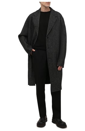 Мужской шерстяное пальто ACNE STUDIOS темно-серого цвета по цене 94450 руб., арт. B90534 | Фото 2 Мужской шерстяное пальто ACNE STUDIOS темно-серого цвета, арт. B90534 | Фото 2 (Материал внешний: Шерсть; Материал подклада: Синтетический материал; Мужское Кросс-КТ: пальто-верхняя одежда; Рукава: Длинные; Длина (верхняя одежда): До колена; Стили: Минимализм)