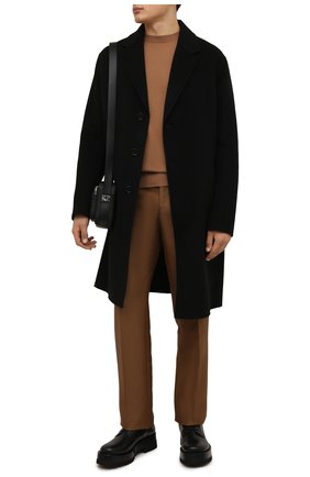 Мужской шерстяное пальто ACNE STUDIOS черного цвета по цене 89950 руб., арт. B90548 | Фото 2 Мужской шерстяное пальто ACNE STUDIOS черного цвета, арт. B90548 | Фото 2 (Материал подклада: Синтетический материал; Длина (верхняя одежда): До колена; Рукава: Длинные; Материал внешний: Шерсть; Мужское Кросс-КТ: пальто-верхняя одежда; Стили: Минимализм)