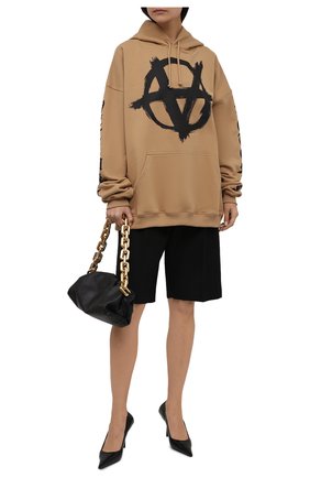 Женский хлопковое худи VETEMENTS бежевого цвета по цене 103000 руб., арт. UE52TR460A 1601/W | Фото 2 Женский хлопковое худи VETEMENTS бежевого цвета, арт. UE52TR460A 1601/W | Фото 2 (Материал внешний: Хлопок; Длина (для топов): Стандартные; Рукава: Длинные; Женское Кросс-КТ: Худи-одежда; Стили: Спорт-шик)