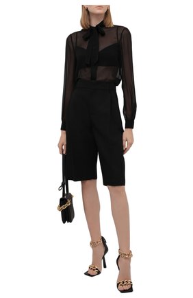Женская шелковая блузка SAINT LAURENT черного цвета по цене 75850 руб., арт. 660892/Y115W | Фото 2 Женская шелковая блузка SAINT LAURENT черного цвета, арт. 660892/Y115W | Фото 2 (Длина (для топов): Стандартные; Рукава: Длинные; Материал внешний: Шелк; Стили: Гламурный; Принт: Без принта; Женское Кросс-КТ: Блуза-одежда)