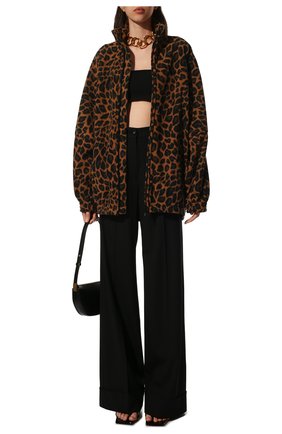 Женская куртка BALENCIAGA леопардового цвета по цене 112000 руб., арт. 678409/TLLG8 | Фото 2 Женская куртка BALENCIAGA леопардового цвета, арт. 678409/TLLG8 | Фото 2 (Материал подклада: Синтетический материал; Материал внешний: Синтетический материал; Длина (верхняя одежда): До середины бедра; Рукава: Длинные; Стили: Спорт-шик; Кросс-КТ: Куртка)