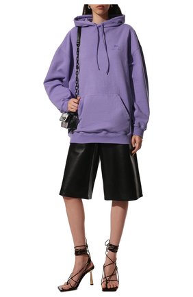 Женский хлопковое худи BALENCIAGA сиреневого цвета по цене 53550 руб., арт. 578135/TLVA1 | Фото 2 Женский хлопковое худи BALENCIAGA сиреневого цвета, арт. 578135/TLVA1 | Фото 2 (Рукава: Длинные; Длина (для топов): Удлиненные; Материал внешний: Хлопок; Стили: Спорт-шик; Женское Кросс-КТ: Худи-одежда)