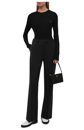 Женский пуловер из шерсти и шелка PRADA черного цвета по цене 88000 руб., арт. P24C1N-1XA3-F0002-202 | Фото 2 Женский пуловер из шерсти и шелка PRADA черного цвета, арт. P24C1N-1XA3-F0002-202 | Фото 2 (Материал внешний: Шелк, Шерсть; Стили: Спорт-шик; Рукава: Длинные; Женское Кросс-КТ: Пуловер-одежда)