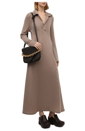 Женские резиновые сабо rubber flash BOTTEGA VENETA темно-коричневого цвета по цене 33750 руб., арт. 667153/V11T0 | Фото 2 Женские резиновые сабо rubber flash BOTTEGA VENETA темно-коричневого цвета, арт. 667153/V11T0 | Фото 2 (Материал внешний: Резина; Каблук тип: Устойчивый; Каблук высота: Средний, Высокий; Подошва: Массивная, Платформа)