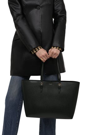 Женский сумка-шопер east/west medium SAINT LAURENT темно-зеленого цвета по цене 82850 руб., арт. 604309/H3Z0W | Фото 2 Женский сумка-шопер east/west medium SAINT LAURENT темно-зеленого цвета, арт. 604309/H3Z0W | Фото 2 (Размер: medium; Материал: Натуральная кожа; Ошибки технического описания: Нет ширины; Сумки-технические: Сумки-шопперы)