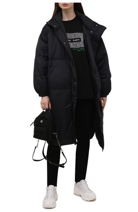 Женская хлопковая футболка DOLCE & GABBANA черного цвета по цене 52550 руб., арт. F8P13T/FU75A | Фото 2 Женская хлопковая футболка DOLCE & GABBANA черного цвета, арт. F8P13T/FU75A | Фото 2 (Материал внешний: Хлопок; Длина (для топов): Удлиненные; Стили: Спорт-шик; Принт: С принтом; Женское Кросс-КТ: Футболка-одежда; Рукава: Короткие)