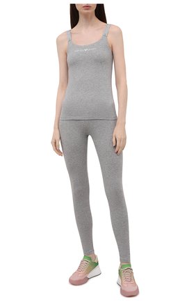 Женская хлопковая майка EMPORIO ARMANI серого цвета по цене 4935 руб., арт. 164237/1A227 | Фото 2 Женская хлопковая майка EMPORIO ARMANI серого цвета, арт. 164237/1A227 | Фото 2 (Длина (для топов): Стандартные; Материал внешний: Хлопок; Женское Кросс-КТ: Домашние топы)