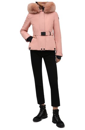 Женская пуховая куртка MONCLER GRENOBLE розового цвета, арт. G2-098-1A000-32-549F9 | Фото 2 (Материал внешний: Синтетический материал; Длина (верхняя одежда): Короткие; Материал подклада: Синтетический материал; Рукава: Длинные; Материал утеплителя: Пух и перо; Стили: Спорт-шик; Кросс-КТ: Куртка)