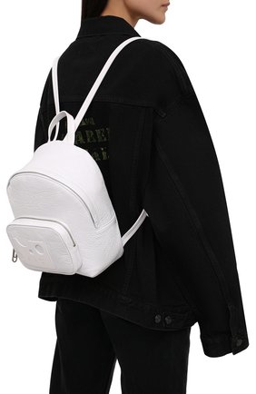 Женский рюкзак OFF-WHITE белого цвета по цене 86550 руб., арт. 0WNB016F21LEA001 | Фото 2 Женский рюкзак OFF-WHITE белого цвета, арт. 0WNB016F21LEA001 | Фото 2 (Материал: Натуральная кожа; Размер: medium; Стили: Кэжуэл)