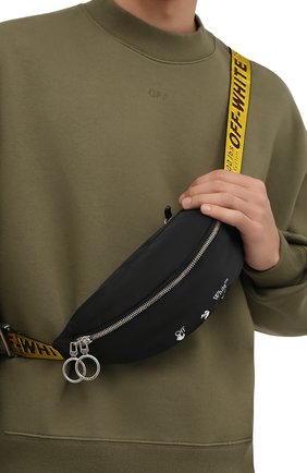 Мужская текстильная поясная сумка OFF-WHITE черного цвета по цене 38700 руб., арт. 0MN0003F21FAB001 | Фото 2 Мужская текстильная поясная сумка OFF-WHITE черного цвета, арт. 0MN0003F21FAB001 | Фото 2 (Материал: Текстиль; Ремень/цепочка: На ремешке; Размер: medium)