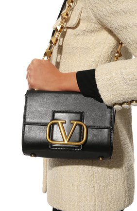 Женская сумка stud sign VALENTINO черного цвета по цене 217500 руб., арт. WW0B0J96/CPD | Фото 2 Женская сумка stud sign VALENTINO черного цвета, арт. WW0B0J96/CPD | Фото 2 (Размер: mini; Ремень/цепочка: На ремешке; Материал: Натуральная кожа; Сумки-технические: Сумки через плечо)