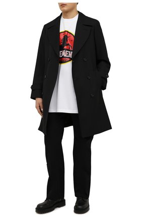 Мужская хлопковая футболка VETEMENTS белого цвета по цене 45800 руб., арт. UA52TR320W 1602/M | Фото 2 Мужская хлопковая футболка VETEMENTS белого цвета, арт. UA52TR320W 1602/M | Фото 2 (Рукава: Короткие; Длина (для топов): Удлиненные; Материал внешний: Хлопок; Принт: С принтом; Стили: Спорт-шик)