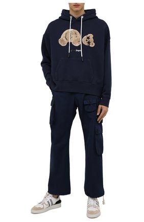 Мужской хлопковое худи PALM ANGELS темно-синего цвета по цене 59050 руб., арт. PMBB058F21FLE0124660 | Фото 2 Мужской хлопковое худи PALM ANGELS темно-синего цвета, арт. PMBB058F21FLE0124660 | Фото 2 (Длина (для топов): Стандартные; Материал внешний: Хлопок; Рукава: Длинные; Мужское Кросс-КТ: Худи-одежда; Принт: С принтом; Стили: Спорт-шик)