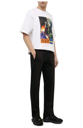 Мужские кроссовки zig kinetica edge REEBOK черного цвета по цене 12040 руб., арт. GY3576 | Фото 2 Мужские кроссовки zig kinetica edge REEBOK черного цвета, арт. GY3576 | Фото 2 (Материал внешний: Текстиль; Стили: Спорт; Подошва: Массивная)