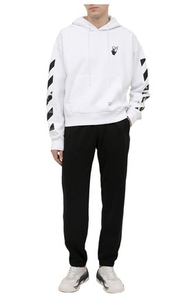 Мужской хлопковое худи OFF-WHITE белого цвета по цене 45950 руб., арт. 0MBB037F21FLE010 | Фото 2 Мужской хлопковое худи OFF-WHITE белого цвета, арт. 0MBB037F21FLE010 | Фото 2 (Материал внешний: Хлопок; Рукава: Длинные; Длина (для топов): Стандартные; Мужское Кросс-КТ: Худи-одежда; Принт: С принтом; Стили: Спорт-шик)
