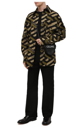 Мужская хлопковая рубашка VERSACE хаки цвета по цене 109000 руб., арт. 1002203/1A01679 | Фото 2 Мужская хлопковая рубашка VERSACE хаки цвета, арт. 1002203/1A01679 | Фото 2 (Рукава: Длинные; Длина (для топов): Стандартные; Материал внешний: Хлопок; Случай: Повседневный; Принт: С принтом; Рубашки М: Classic Fit; Стили: Милитари; Воротник: Кент; Манжеты: На пуговицах)