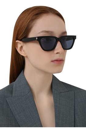 Женские солнцезащитные очки SAINT LAURENT черного цвета по цене 32800 руб., арт. SL 462 SULPICE 010 | Фото 2 Женские солнцезащитные очки SAINT LAURENT черного цвета, арт. SL 462 SULPICE 010 | Фото 2 (Тип очков: С/з; Очки форма: Квадратные; Оптика Гендер: оптика-унисекс)