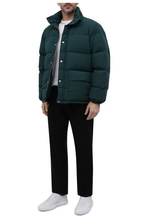 Мужская пуховая куртка JIL SANDER темно-зеленого цвета по цене 149000 руб., арт. JPUT441294-MT441100 | Фото 2 Мужская пуховая куртка JIL SANDER темно-зеленого цвета, арт. JPUT441294-MT441100 | Фото 2 (Материал утеплителя: Пух и перо; Материал внешний: Синтетический материал; Кросс-КТ: Куртка; Длина (верхняя одежда): Короткие; Мужское Кросс-КТ: пуховик-короткий; Стили: Минимализм; Рукава: Длинные; Материал подклада: Хлопок)
