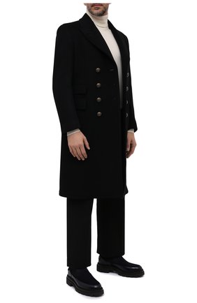 Мужской пальто из шерсти и кашемира TOM FORD черного цвета по цене 374500 руб., арт. BY030/TF0812 | Фото 2 Мужской пальто из шерсти и кашемира TOM FORD черного цвета, арт. BY030/TF0812 | Фото 2 (Материал внешний: Шерсть, Кашемир; Длина (верхняя одежда): До колена; Материал подклада: Купро; Рукава: Длинные; Мужское Кросс-КТ: пальто-верхняя одежда; Стили: Классический)