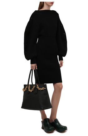 Женское шерстяное платье BOTTEGA VENETA черного цвета по цене 149000 руб., арт. 677420/V1F50 | Фото 2 Женское шерстяное платье BOTTEGA VENETA черного цвета, арт. 677420/V1F50 | Фото 2 (Материал внешний: Шерсть; Женское Кросс-КТ: Платье-одежда; Кросс-КТ: Трикотаж; Рукава: Длинные; Длина Ж (юбки, платья, шорты): Мини, До колена; Стили: Бохо; Случай: Повседневный)