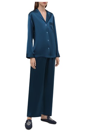 Женская шелковая пижама LUNA DI SETA бирюзового цвета, арт. VLST08007 | Фото 1 (Материал внешний: Шелк; Длина Ж (юбки, платья, шорты): Мини; Длина (для топов): Стандартные; Рукава: Длинные; Длина (брюки, джинсы): Стандартные)