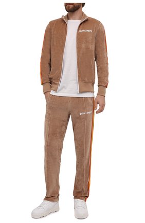 Мужские хлопковые брюки PALM ANGELS бежевого цвета по цене 42600 руб., арт. PMCA007F21FAB0106001 | Фото 2 Мужские хлопковые брюки PALM ANGELS бежевого цвета, арт. PMCA007F21FAB0106001 | Фото 2 (Длина (брюки, джинсы): Стандартные; Материал внешний: Хлопок; Случай: Повседневный; Стили: Спорт-шик)
