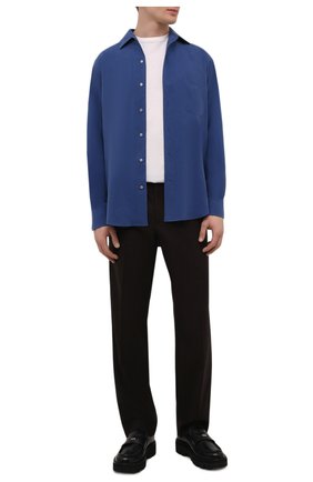 Мужская шелковая рубашка LORO PIANA синего цвета, арт. FAL4364 | Фото 2 (Материал внешний: Шелк; Случай: Повседневный; Принт: Однотонные; Рукава: Длинные; Манжеты: На пуговицах; Воротник: Кент; Стили: Кэжуэл; Длина (для топов): Стандартные)