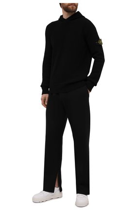 Мужской шерстяное худи STONE ISLAND черного цвета по цене 29250 руб., арт. 7515530A3 | Фото 2 Мужской шерстяное худи STONE ISLAND черного цвета, арт. 7515530A3 | Фото 2 (Материал внешний: Шерсть; Длина (для топов): Стандартные; Рукава: Длинные; Мужское Кросс-КТ: Худи-одежда; Принт: Без принта; Стили: Кэжуэл)