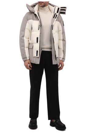 Мужская пуховая куртка GIORGIO ARMANI бежевого цвета по цене 472500 руб., арт. 1WG0C06P/T0317 | Фото 2 Мужская пуховая куртка GIORGIO ARMANI бежевого цвета, арт. 1WG0C06P/T0317 | Фото 2 (Материал внешний: Кашемир, Шерсть; Материал утеплителя: Пух и перо; Материал подклада: Синтетический материал; Длина (верхняя одежда): До середины бедра; Рукава: Длинные; Кросс-КТ: Куртка; Мужское Кросс-КТ: пуховик-короткий; Стили: Кэжуэл)