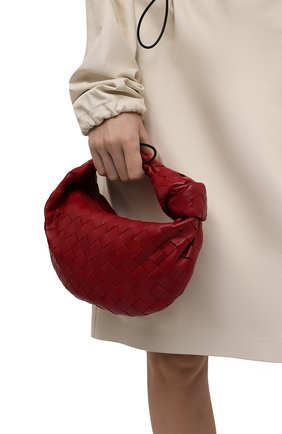 Женская сумка jodie mini BOTTEGA VENETA красного цвета по цене 132000 руб., арт. 651876/VCPP5 | Фото 2 Женская сумка jodie mini BOTTEGA VENETA красного цвета, арт. 651876/VCPP5 | Фото 2 (Материал: Натуральная кожа; Сумки-технические: Сумки top-handle; Размер: mini)