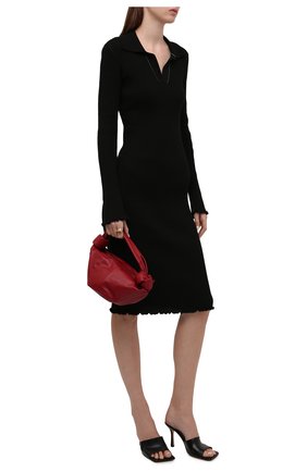 Женская сумка double knot mini BOTTEGA VENETA бордового цвета по цене 108500 руб., арт. 629635/VCP41 | Фото 3 Женская сумка double knot mini BOTTEGA VENETA бордового цвета, арт. 629635/VCP41 | Фото 3 (Сумки-технические: Сумки top-handle; Материал: Натуральная кожа; Размер: mini)