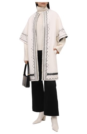 Женское пальто из шерсти и кашемира VALENTINO белого цвета по цене 664500 руб., арт. WB3CA5W815E | Фото 2 Женское пальто из шерсти и кашемира VALENTINO белого цвета, арт. WB3CA5W815E | Фото 2 (Материал подклада: Синтетический материал; Длина (верхняя одежда): До колена; Рукава: 3/4; Материал внешний: Шерсть; 1-2-бортные: Однобортные; Стили: Гламурный)