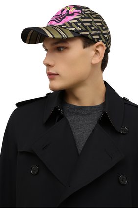Мужской шелковая бейсболка VERSACE хаки цвета по цене 37600 руб., арт. 1001590/1A01916 | Фото 2 Мужской шелковая бейсболка VERSACE хаки цвета, арт. 1001590/1A01916 | Фото 2 (Материал: Шелк, Текстиль)
