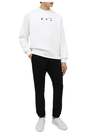 Мужской хлопковый свитшот OFF-WHITE белого цвета по цене 39950 руб., арт. 0MBA054F21FLE014 | Фото 2 Мужской хлопковый свитшот OFF-WHITE белого цвета, арт. 0MBA054F21FLE014 | Фото 2 (Материал внешний: Хлопок; Длина (для топов): Стандартные; Рукава: Длинные; Мужское Кросс-КТ: свитшот-одежда; Принт: С принтом; Стили: Спорт-шик)