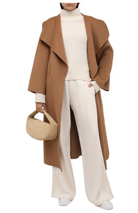 Женские хлопковые брюки RALPH LAUREN кремвого цвета по цене 78900 руб., арт. 290845529 | Фото 2 Женские хлопковые брюки RALPH LAUREN кремвого цвета, арт. 290845529 | Фото 2 (Длина (брюки, джинсы): Удлиненные; Материал внешний: Хлопок; Стили: Кэжуэл; Женское Кросс-КТ: Брюки-одежда; Кросс-КТ: Трикотаж; Силуэт Ж (брюки и джинсы): Расклешенные)