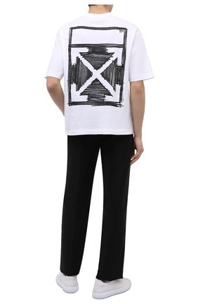 Мужская хлопковая футболка OFF-WHITE белого цвета по цене 26700 руб., арт. 0MAA120F21JER011 | Фото 2 Мужская хлопковая футболка OFF-WHITE белого цвета, арт. 0MAA120F21JER011 | Фото 2 (Рукава: Короткие; Длина (для топов): Стандартные; Материал внешний: Хлопок; Стили: Спорт-шик; Принт: С принтом)