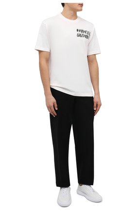Мужская хлопковая футболка MONCLER GRENOBLE белого цвета по цене 22400 руб., арт. G2-097-8C000-01-8390T | Фото 2 Мужская хлопковая футболка MONCLER GRENOBLE белого цвета, арт. G2-097-8C000-01-8390T | Фото 2 (Материал внешний: Хлопок; Длина (для топов): Стандартные; Рукава: Короткие; Стили: Спорт-шик; Принт: С принтом)